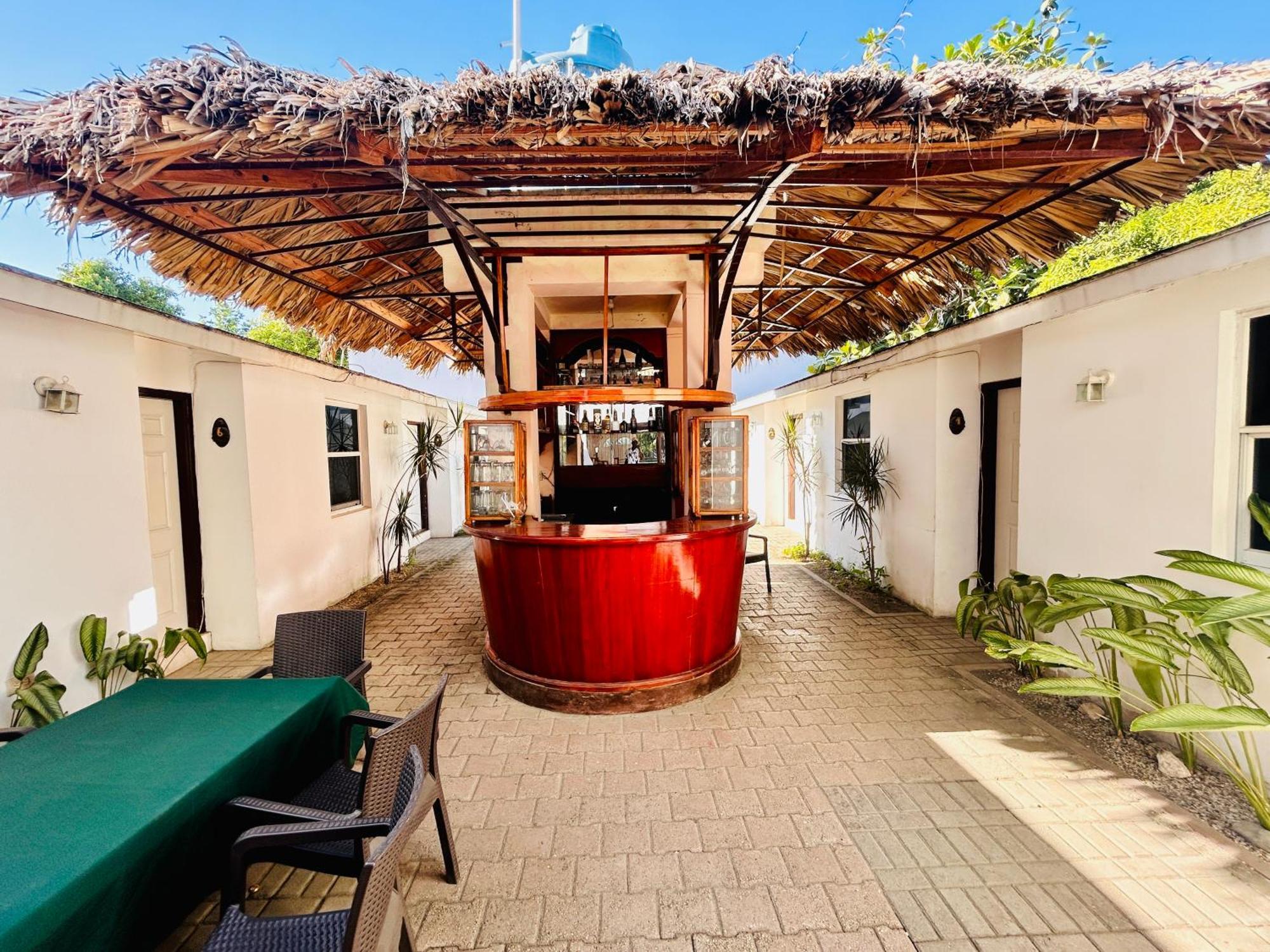 Arawak Hotel Leogane Exterior foto