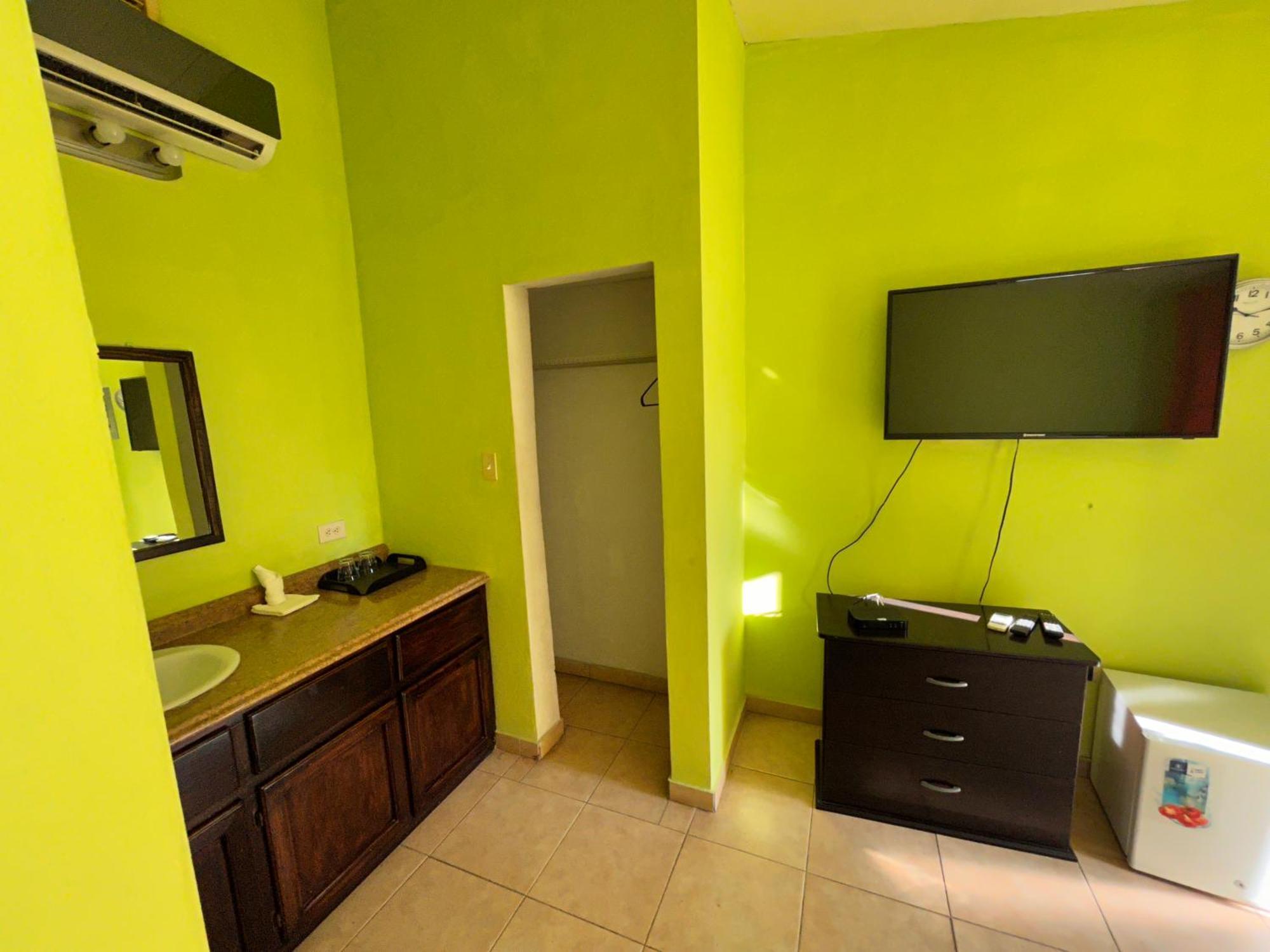 Arawak Hotel Leogane Exterior foto